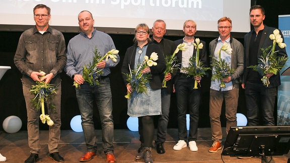 Uwe Hildebrand, Aufsichtsratsvorsitzender Knut Müller, Grit Hoffmann, Stephan Ballack, Timo Kermer, Jörg Illing, und Norman Löster, 2019