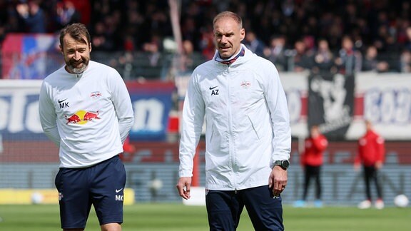 Alexander Zickler (re.) und Marco Kurth, beide Co-Trainer von RB Leipzig 