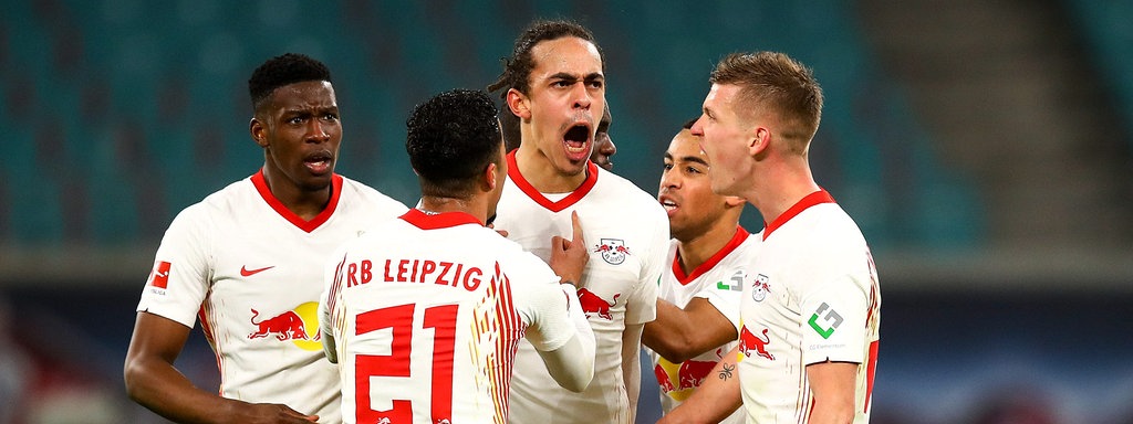 Bundesliga Rb Leipzig Schlagt Monchengladbach Nach Irrer Aufholjagd Mdr De