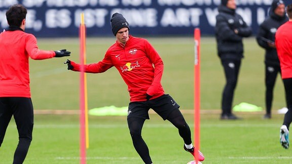 Im Bild: Dani Olmo während Training.