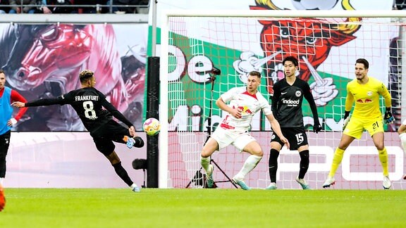 RB Leipzig - Eintracht Frankfurt - Torschütze Djibril Sow Eintracht Frankfurt,8 trifft zum 2-1 