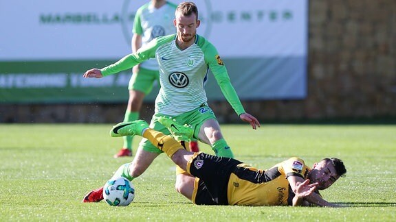 Maximilian Arnold (VfL Wolfsburg), Aias Aosman (Dynamo Dresden) Marbella