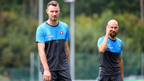 Florian Ballas 6, Aue und Philipp Riese 17, Aue beim Training