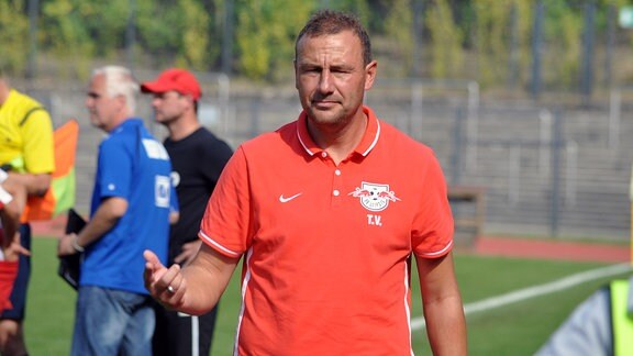 Fußball-Regionalliga Berliner AK - RB Leipzig (13.09.2015) 1:0 - RB-Trainer Tino Vogel