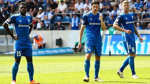 Jean Hugonet (M.,1. FC Magdeburg,24) mit Marcus Mathisen (r.,1. FC Magdeburg,16) und Daniel Heber (1. FC Magdeburg,15) 1