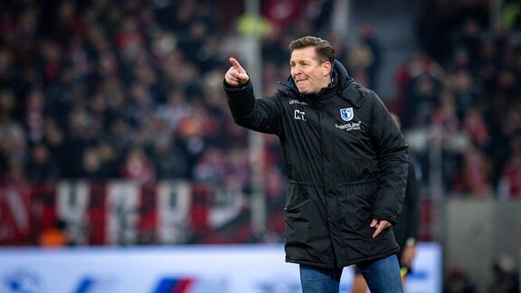 Trainer Christian Titz (FCM) 