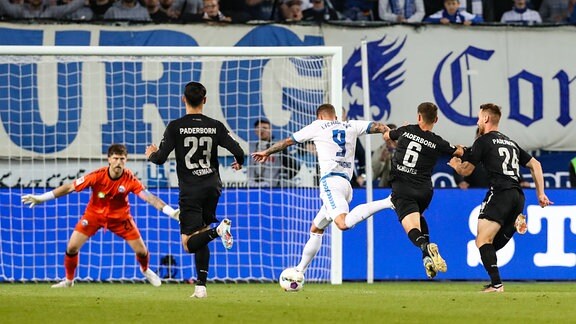 Torschütze Luc Castaignos (1. FC Magdeburg,9) 