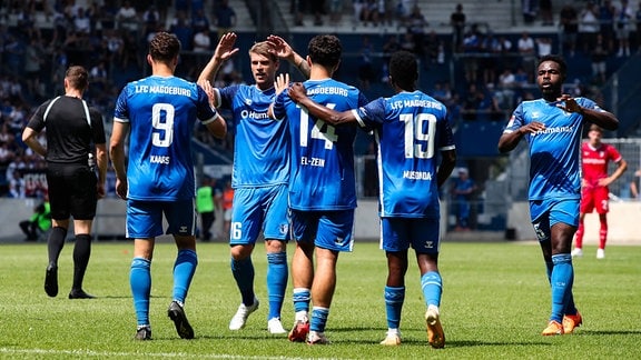 v.l. Marcus Mathisen (1. FC Magdeburg,16), Abu-Bekir Ömer El-Zein (1. FC Magdeburg), Lubambo Musonda (1. FC Magdeburg,19), Daniel Heber (1. FC Magdeburg,15)