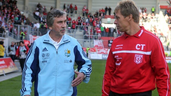 CFC Trainer Gerd Schädlich und HFC Trainer Sven Köhler im Gespräch, 2013