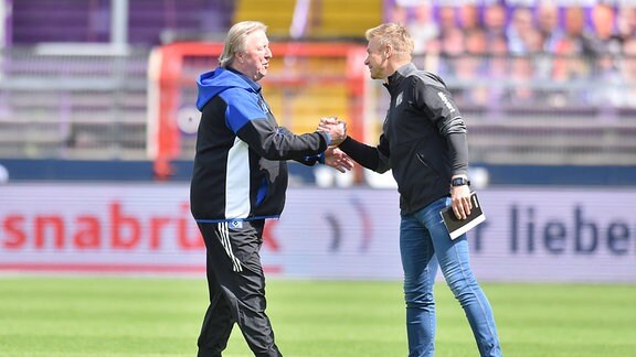 Trainer Horst Hrubesch Hamburger SV und Trainer Markus Feldhoff Osnabrueck