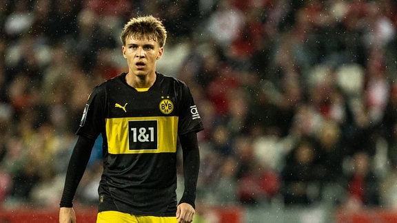 Julian Hettwer (Borussia Dortmund II, 20) 