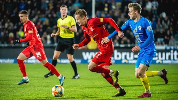 Bentley Baxter Bahn, 7 Hallescher FC, gegen Tim Kirchner, 20 FC Carl Zeiss Jena