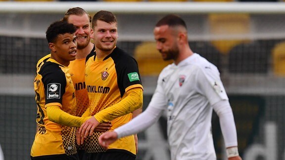Dynamo Dresden, v.l.: Ransford-Yeboah Königsdörffer, Sebastian Mai und Kevin Ehlers