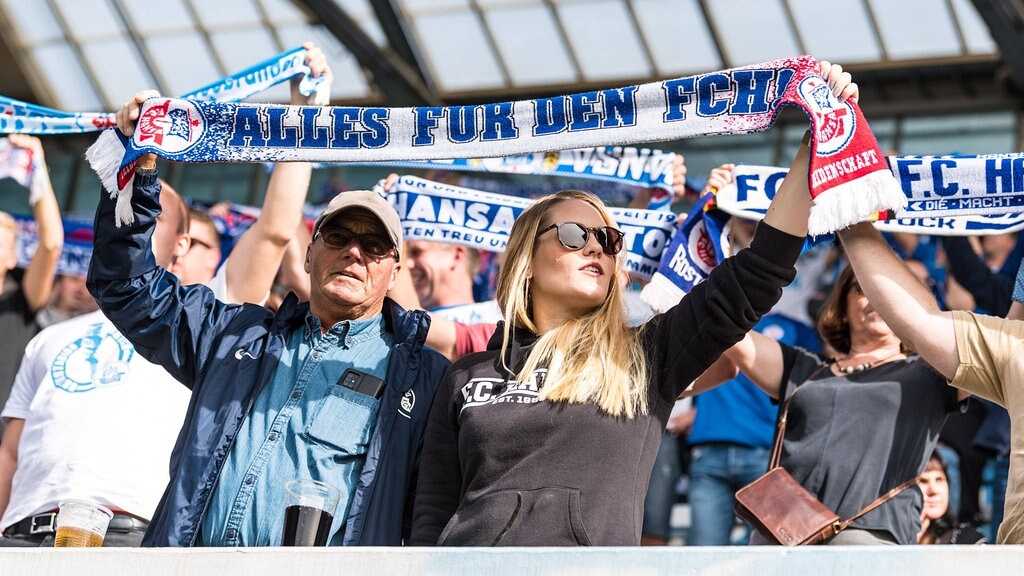 3 Liga Hansa Heimspiel Gegen Den Halleschen Fc Vor 777 Zuschauern Mdr De