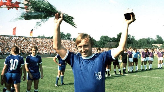 Joachim Streich wird zum Fussballer des Jahres 1979 in der DDR ausgezeichnet