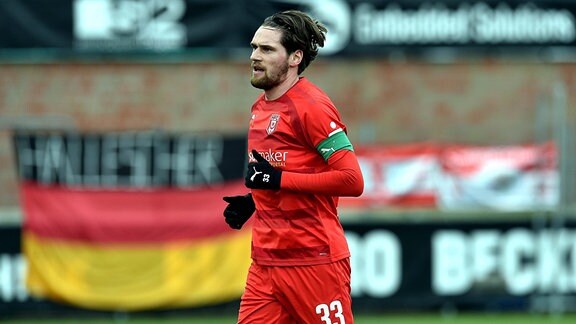 Jonas Nietfeld (Kapitän Hallescher FC)