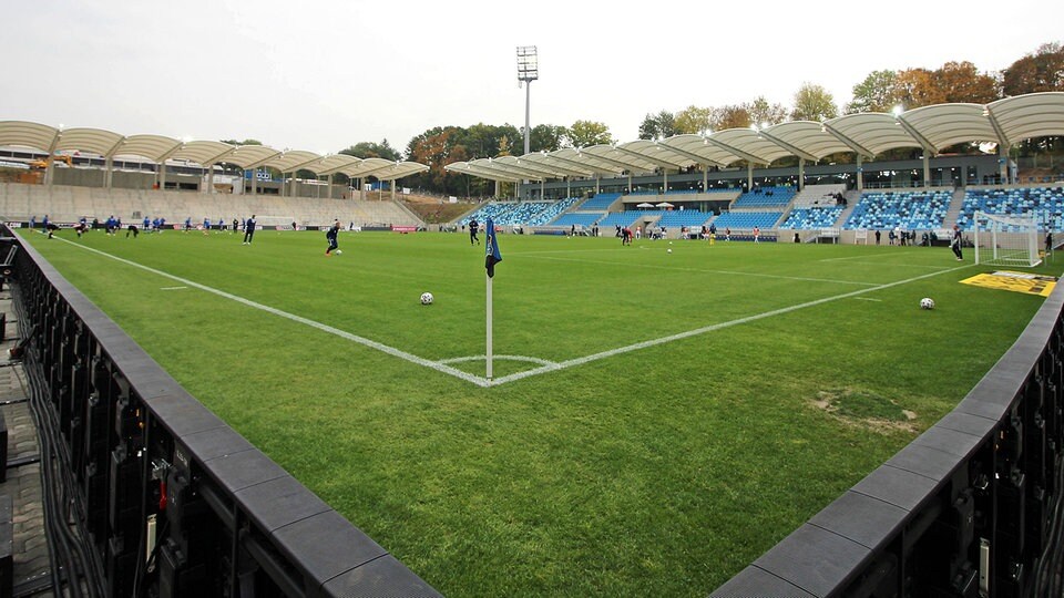 3 Liga Zwickaus Auswartspartie In Saarbrucken Steht Auf Der Kippe Mdr De