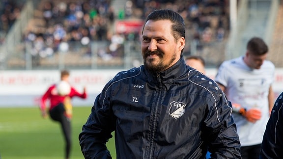 Trainer Toni Lempke VfB Krieschow Stadion der Freundschaft