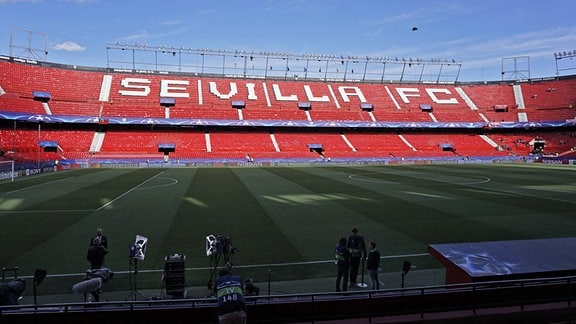 Stadion Ramon Sanchez Pizjuan, Sevilla (Spanien). Leere Ränge vor dem Spiel.