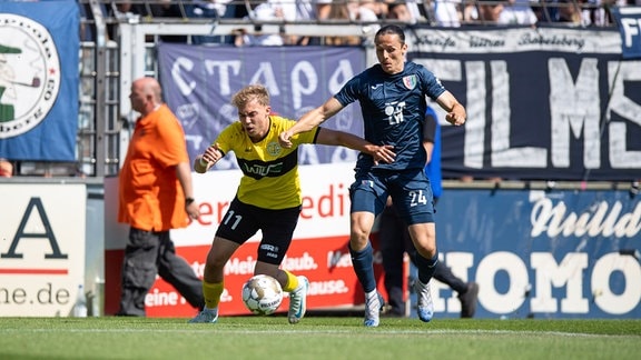 v. l. Luis Werrmann (VFC Plauen), Luca Schulz (Babelsberg 03)