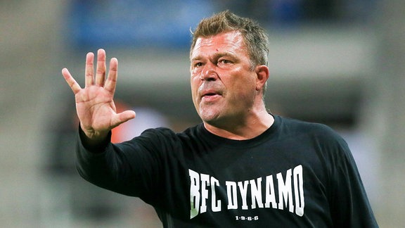 Trainer Christian Benbennek  BFC Dynamo