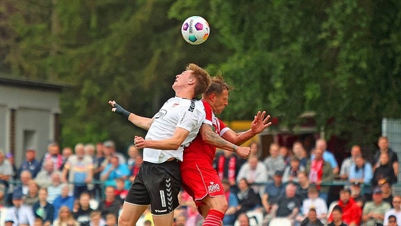 Johannes Pistol (ZFC Meuselwitz) vs. Guido Kocer (Greifswalder FC)