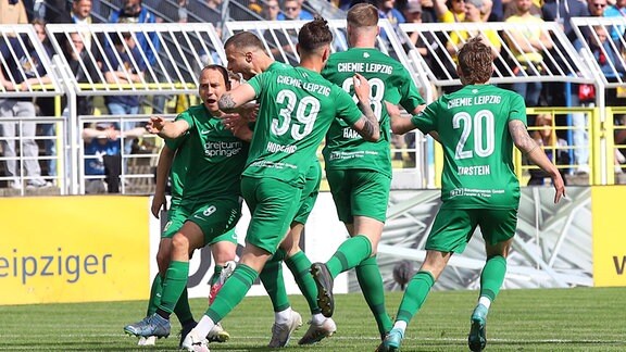 Regionalliga: Chemie Leipzig Gewinnt Schwaches Derby Bei Lok Leipzig ...