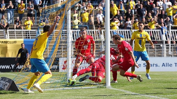 Tor für den 1. FC Lok zum 1:0