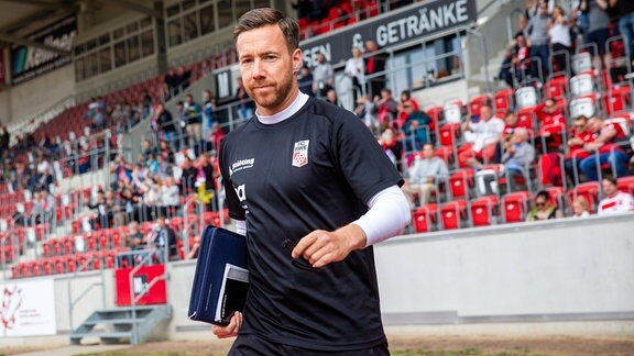 Trainer Fabian Gerber (Rot-Weiß Erfurt)