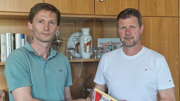 Trainer Georg-Martin Leopold (li.) und ZFC-Vizepräsident Holm Pinder