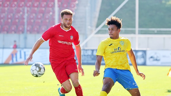 Oliver Fobassam Nawe (22, Zwickau) und Mateus Kolenda ( 24, Luckenwalde).