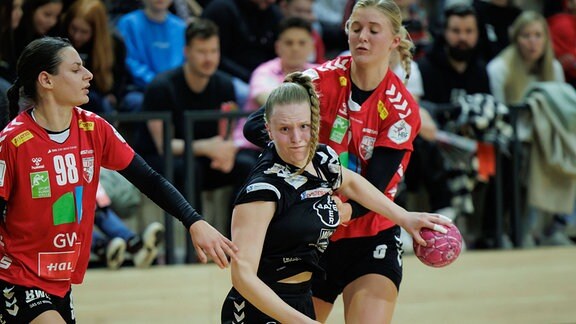 Marija Gudelj, Halle, 98 , Pia Terfloth, Leverkusen, 20 , Lotta Woch, Halle