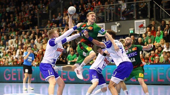 Gisli Thorgeir Kristjansson Magdeburg, 10 wirft Tor