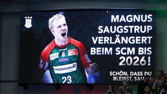 v.l. Magnus Saugstrup Magdeburg, 23 verlängert seinen Vertrag beim SC Magdeburg bis 2026.