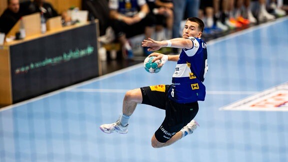 Manuel Zehnder vom ThSV Eisenach in der  Handball-Bundesliga-Partie ThSV Eisenach gegen MT Melsungen in der Werner-Assmann-Halle Thueringen.