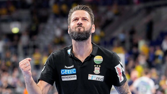 Bennet Wiegert Trainer, Cheftrainer, SCM ballt die Faust