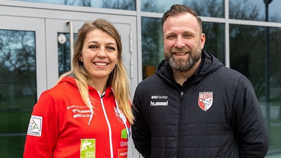 Ilona Kieffer und Sportdirektor Jan-Henning Himborn