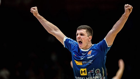 Jannis Schneibel,  ThSV Eisenach, jubelt.