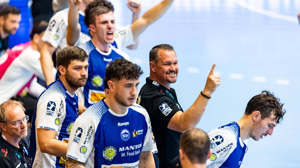 Handball: ThSV Eisenach turns Aßmann-Halle into a fortress against Göppingen