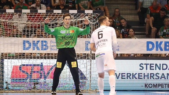 Nikola Portner beim Siebenmeter gegen Casper Ulrich Mortensen.