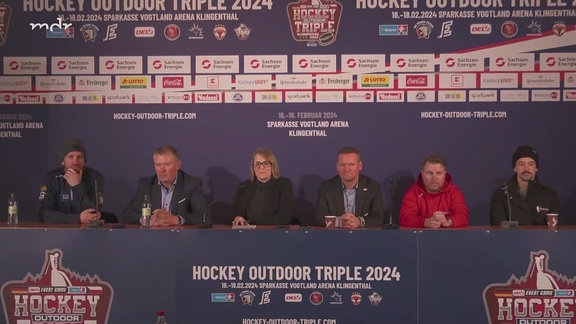 Pressekonferenz zum "Hockey Outdoor Triple" in Klingenthal