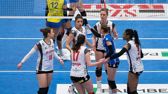 Volleyball: Aktuelle Meldungen über Den VfB Suhl | MDR.DE