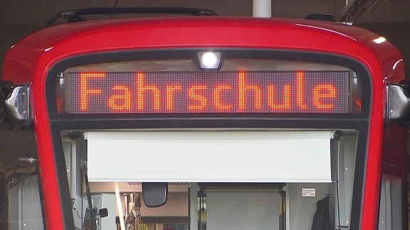 Tram-Anzeige "Fahrschule"