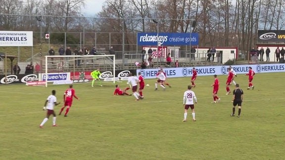 Szene aus dem Spiel "ZFC Meuselwitz - BFC Dynamo"
