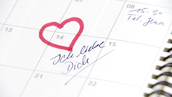 Eintrag zum Valentinstag in einem Kalender