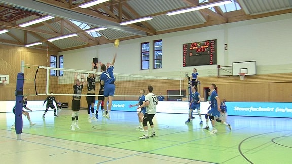 Die Blue Volleys Gotha verlieren mit 2:3 gegen Tabellenführer Eltmann