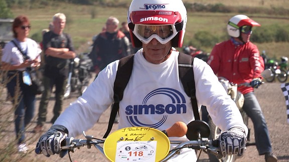 Simson-Enduro-Fahrer