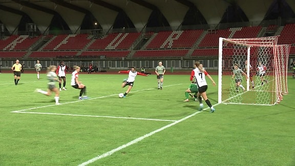 Spielszene FFV Erfurt - Eintracht Frankfurt