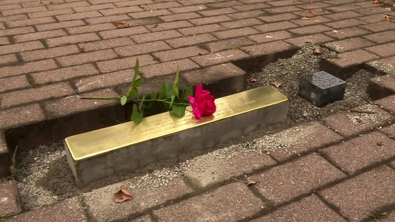 Stolperschwelle am Bahnhof Kahla