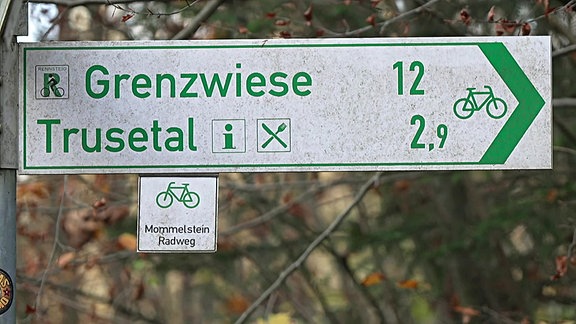 Wegweiser für Fahrradweg